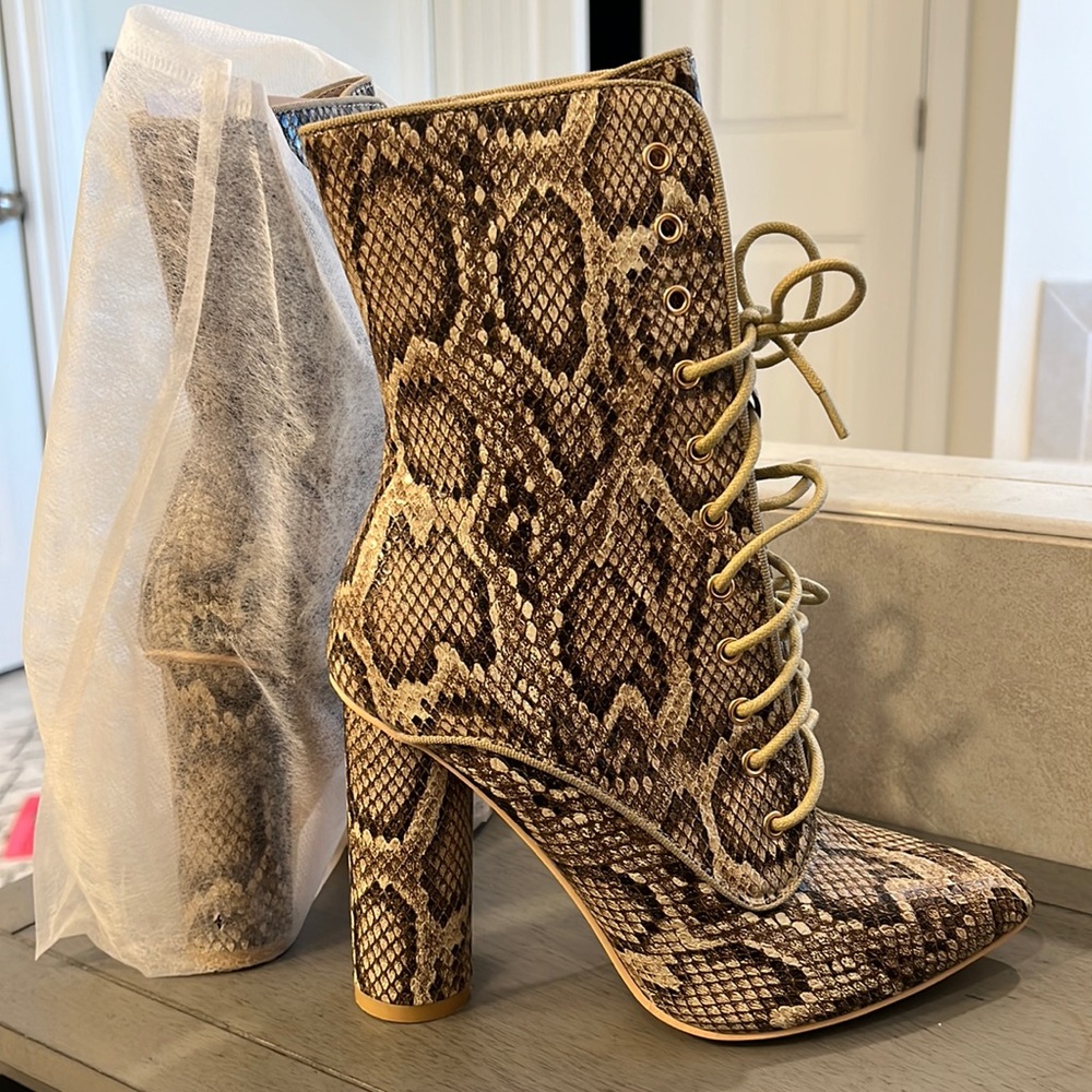 Fashionova Queen of The Game Booties